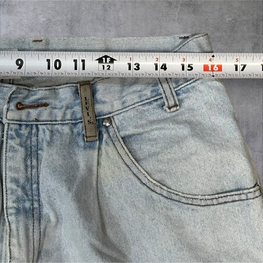 Distressed Vintage Levis High Waist Tapered Leg Mom Jeans Light Wash USA Made 16 - Picture 5 of 16